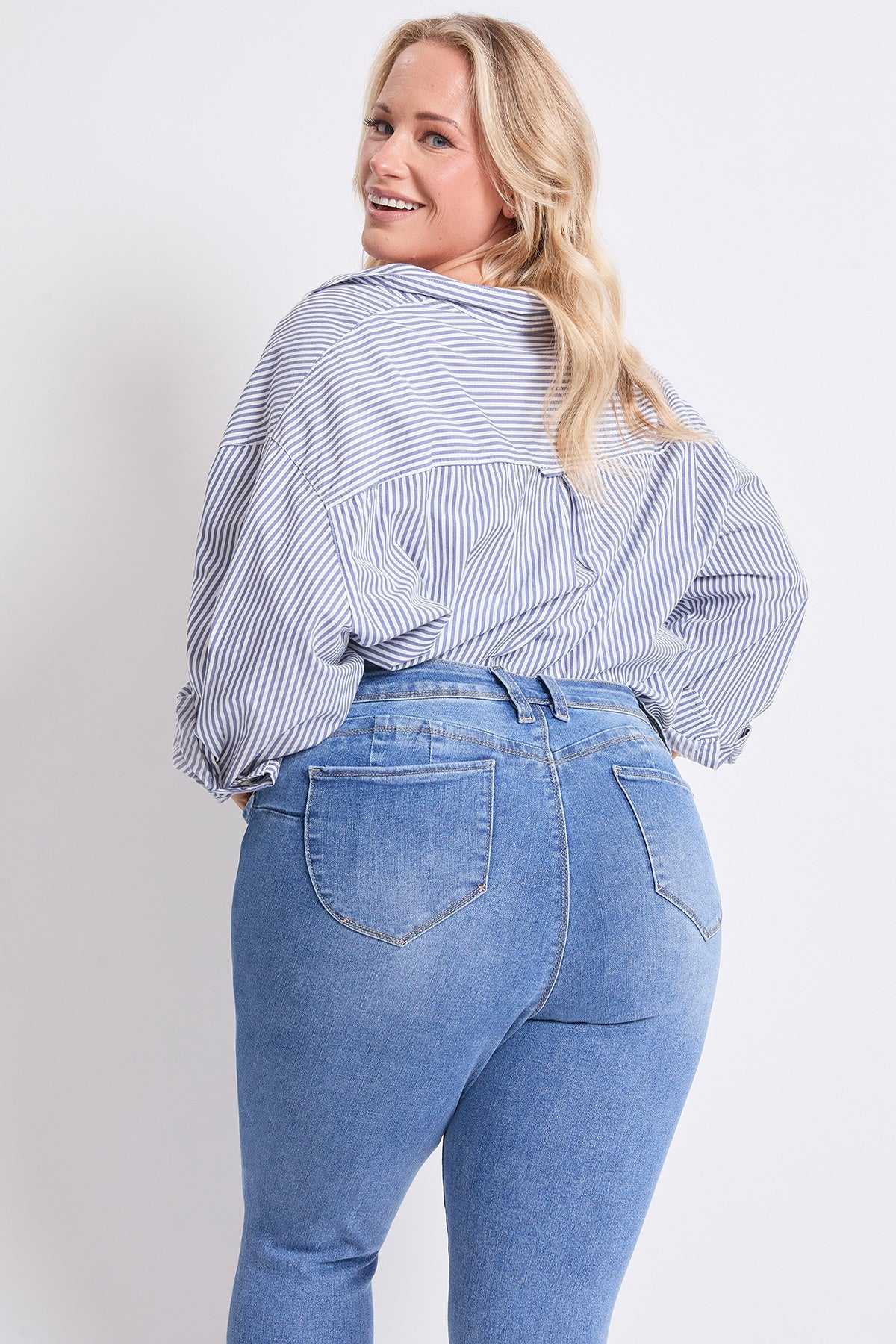 Women's Plus High Rise Curve Confidence WannaBettaButt Skinny Jeans