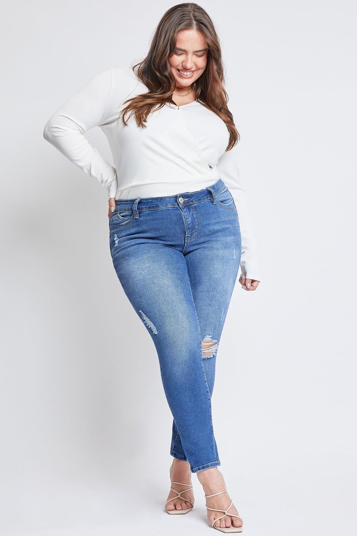 Women's Plus Size Sustainable WannaBettaButt Mid Rise Skinny Jeans