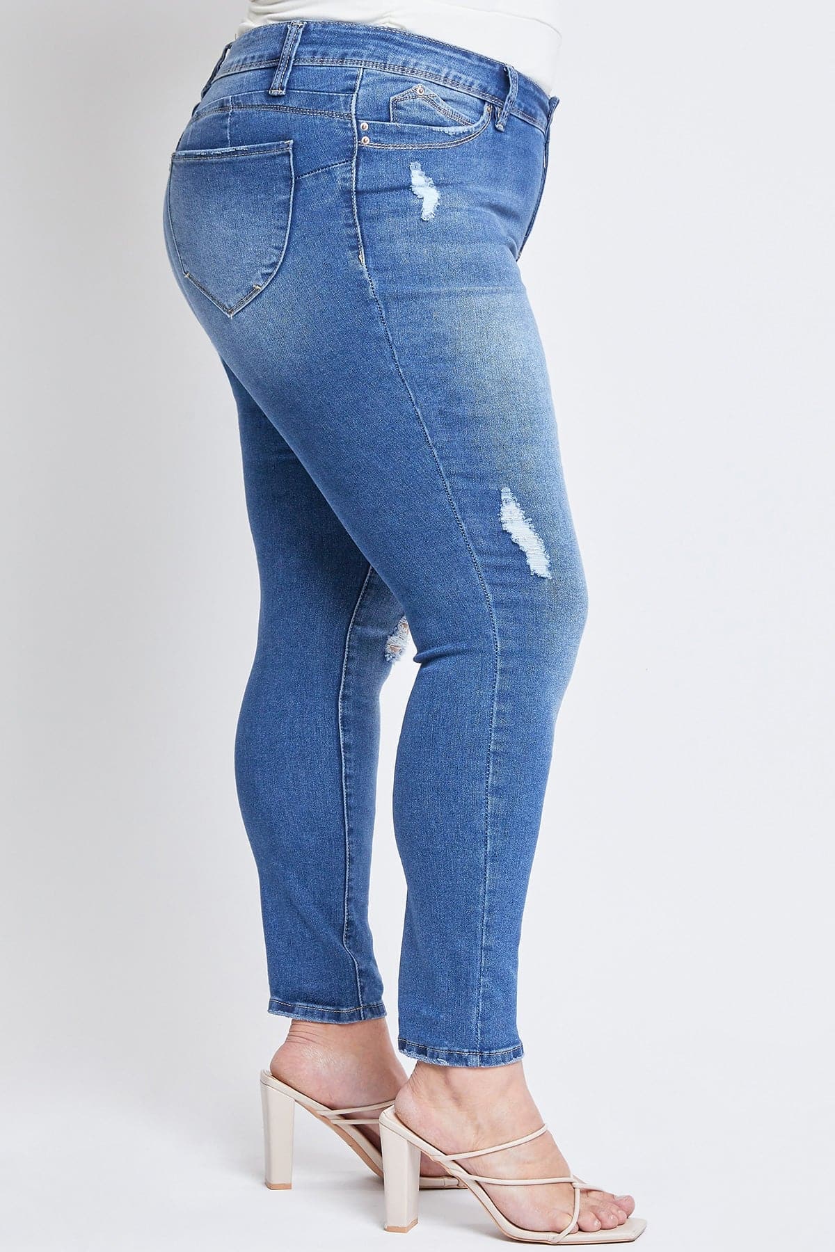 Women's Plus Size Sustainable WannaBettaButt Mid Rise Skinny Jeans