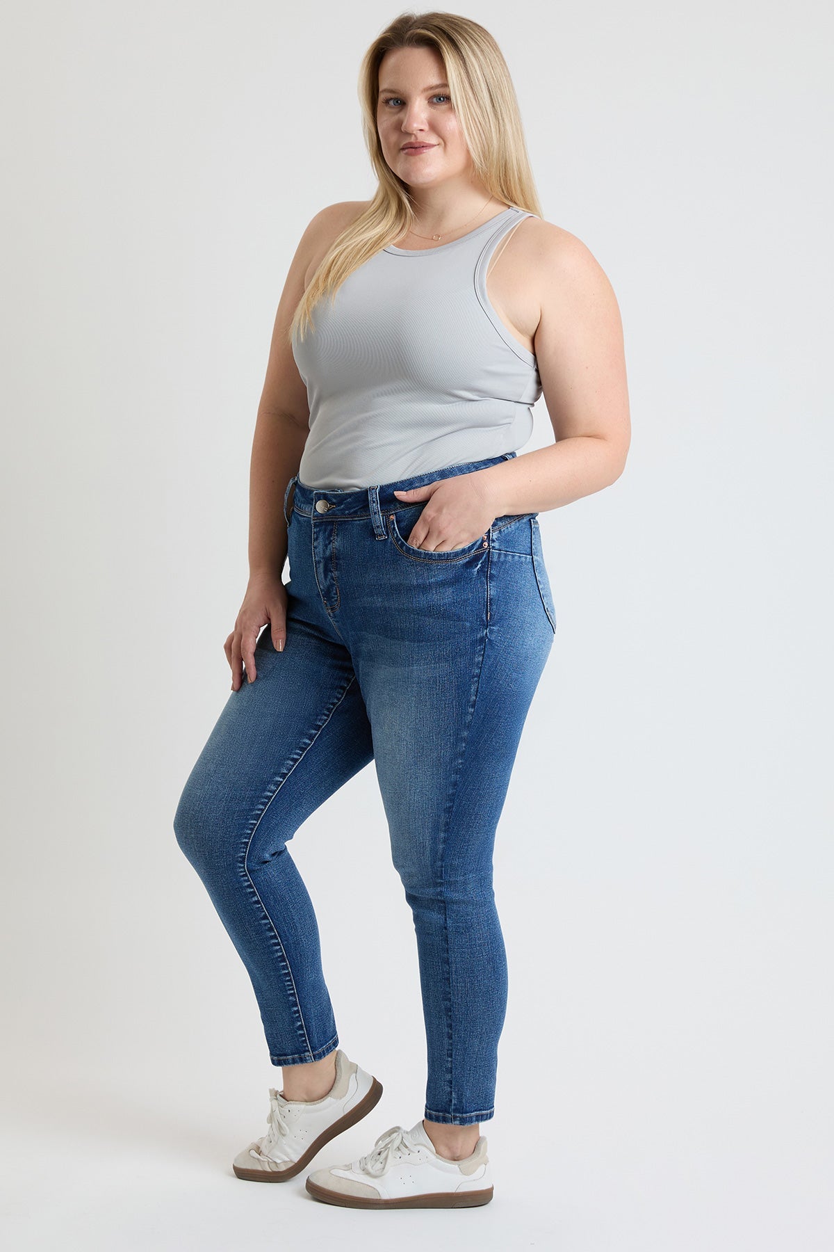 Women's Plus High Rise Curve Confidence WannaBettaButt Skinny Jeans