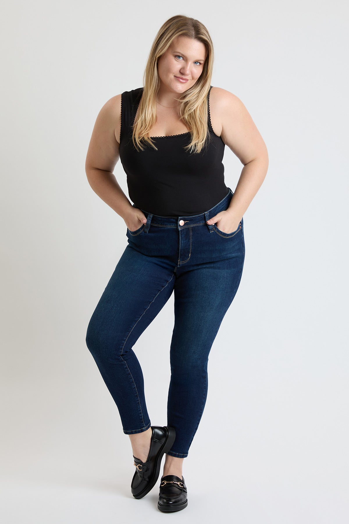 Women's Plus High Rise Curve Confidence WannaBettaButt Skinny Jeans