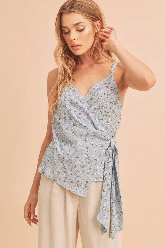 Trendsi Aemi + Co Ditsy Floral Cami Top Light Blue Small