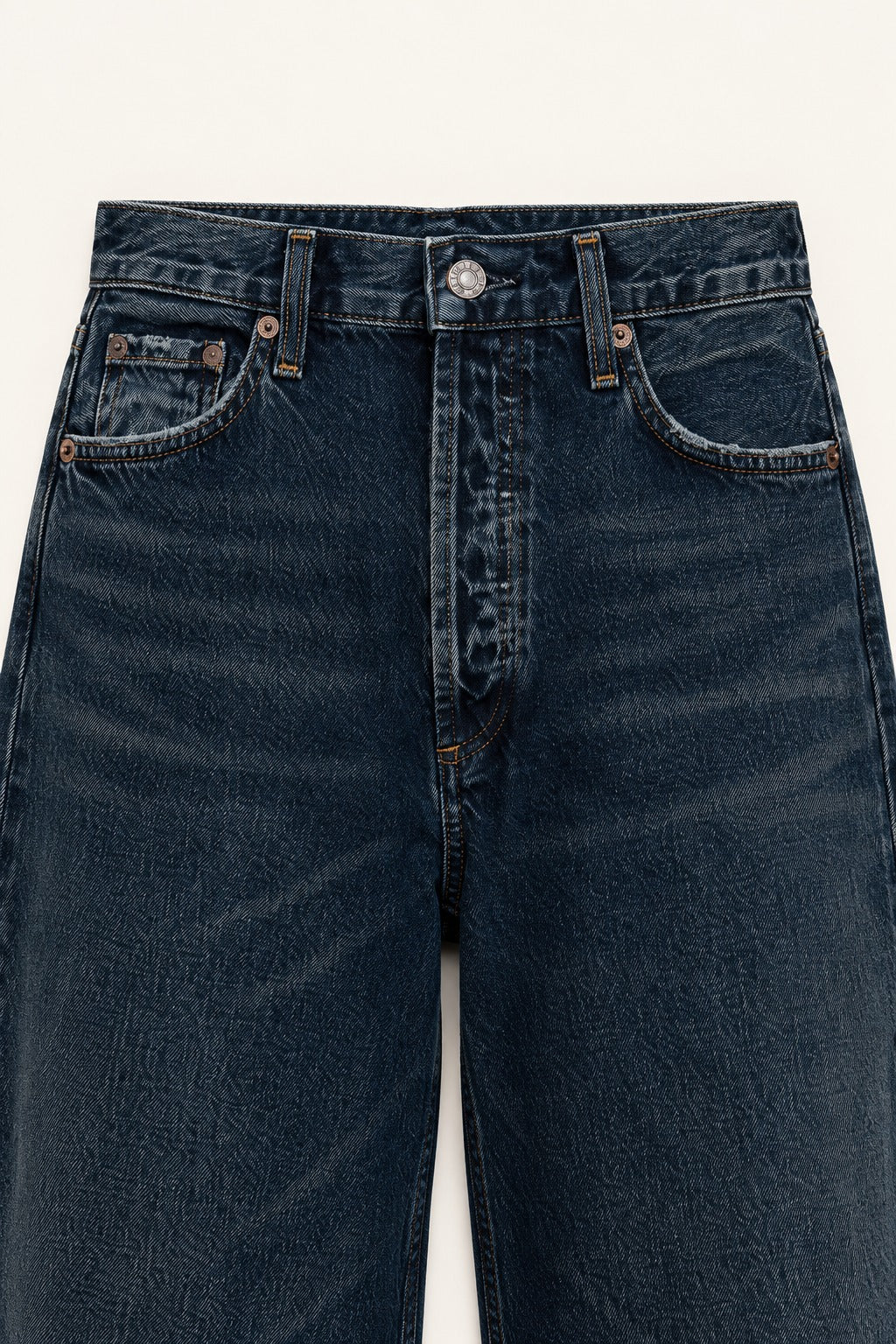 AGOLDE Balloon Fit Jeans in Dark Blue, detail