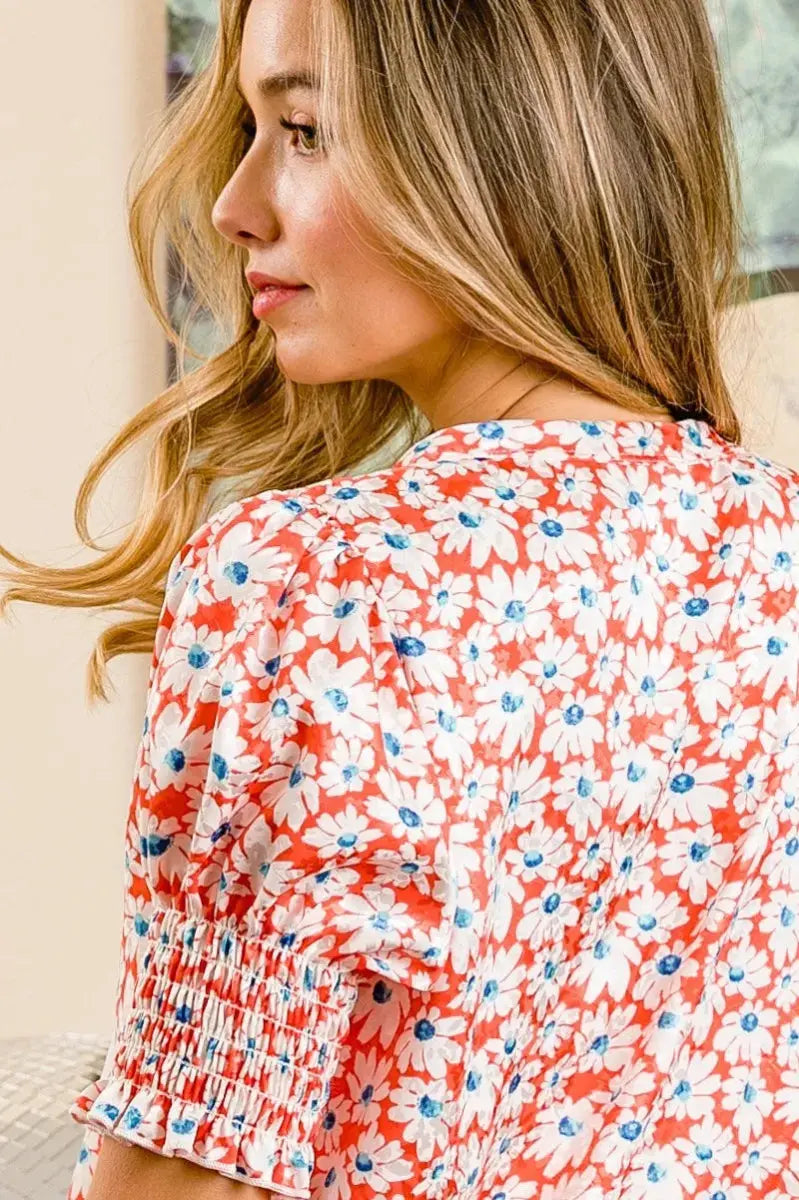 Trendsi Floral Puff Sleeve Top Women's Casual V-Neck Shirt Chic & Smoked