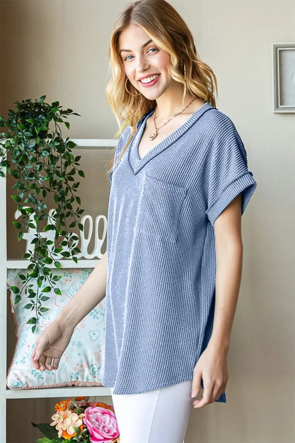 Women's Ribbed Tee - Front Pocket Short Sleeve - Casual Comfy