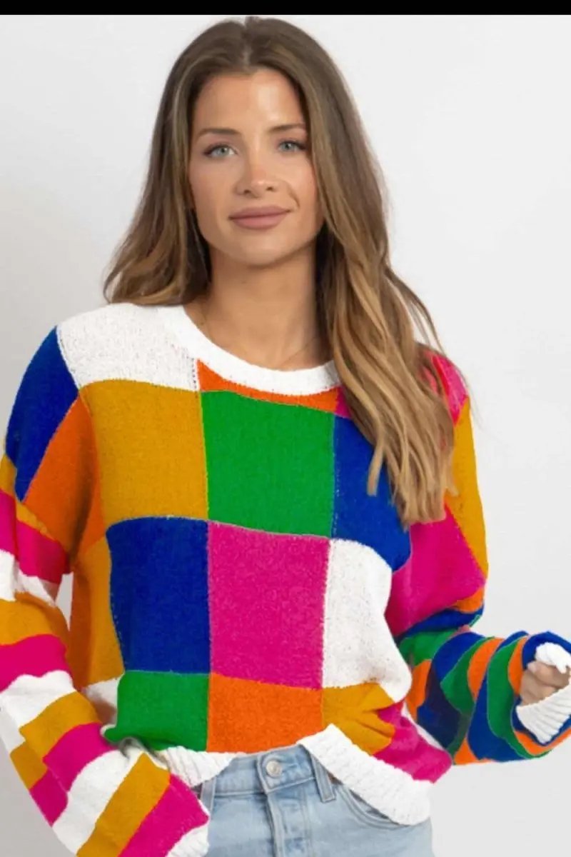 Sweater - Color Block Long Sleeve Knit - Casual Chic Comfort