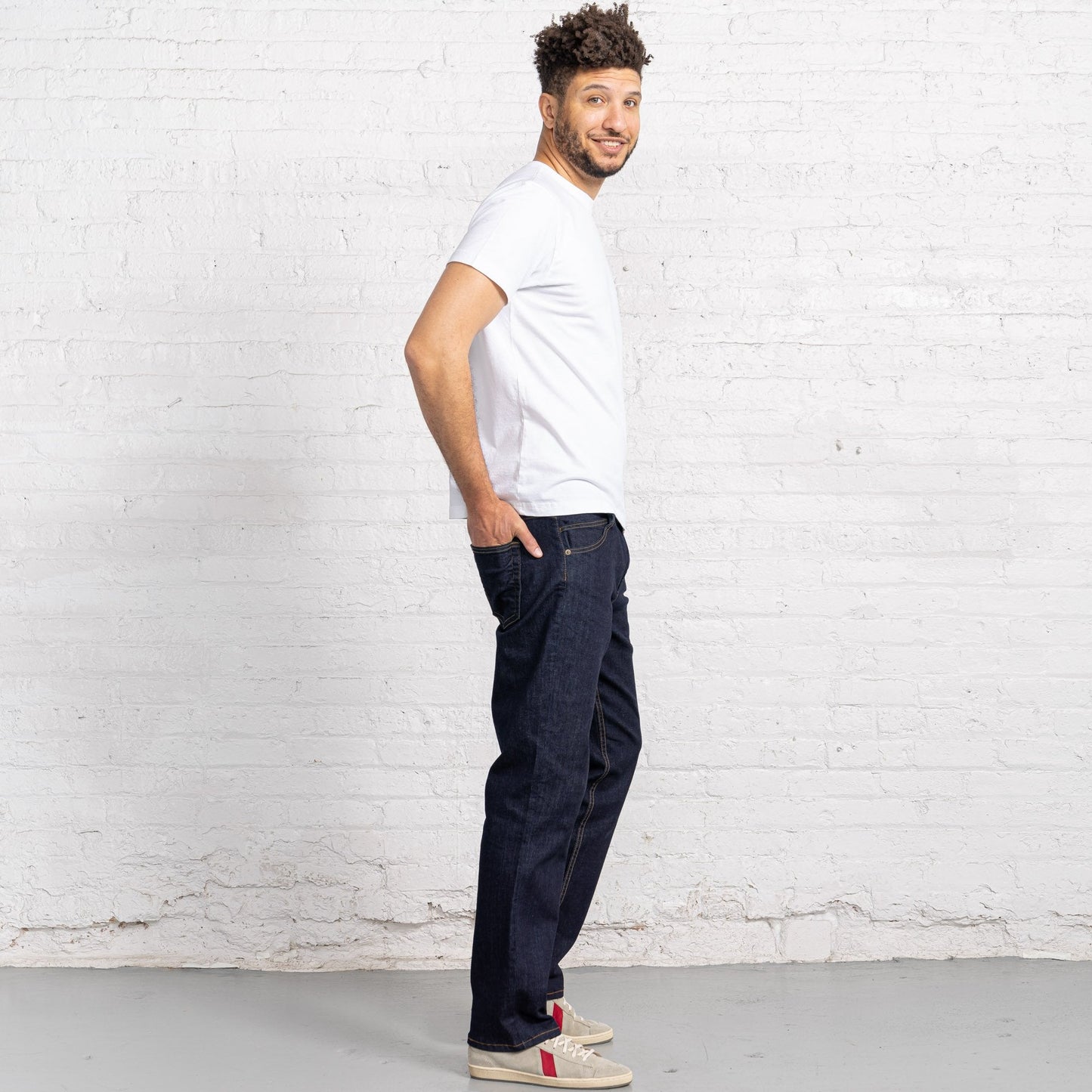 Relaxed Fit Dark Wash