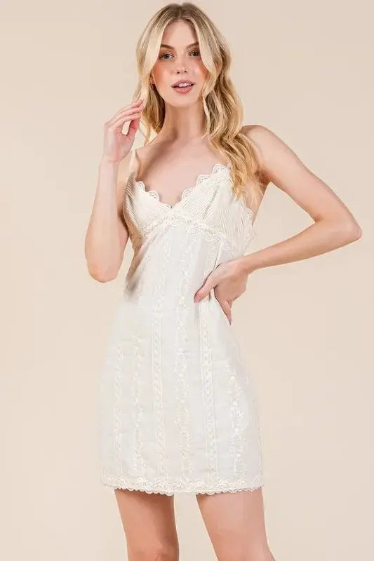 Trendsi Lace Cami Mini Dress Women's Casual Adjustable Strap Cute Dress