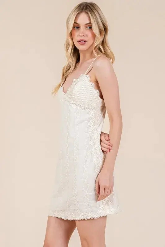 Trendsi Lace Cami Mini Dress Women's Casual Adjustable Strap Cute Dress