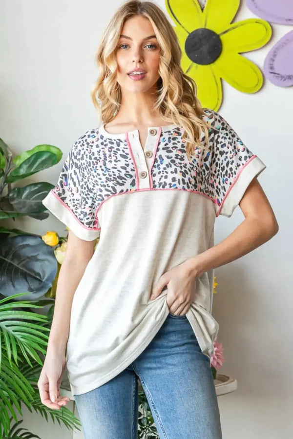 T-Shirt - Leopard Print Exposed Seam - Casual Short Sleeve