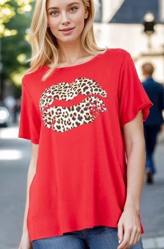 Trendsi Leopard Lip Graphic Women's Plus Size T-Shirt - Soft & Comfy