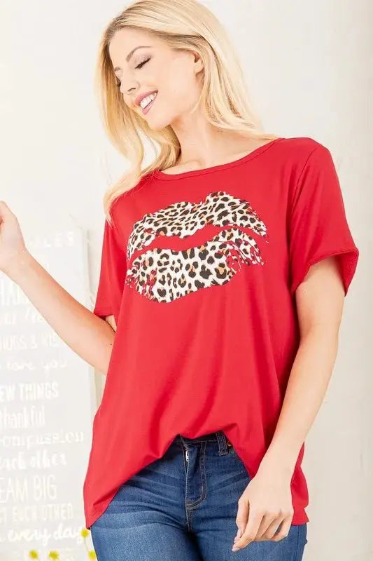 Trendsi Leopard Lip Graphic Women's Plus Size T-Shirt - Soft & Comfy