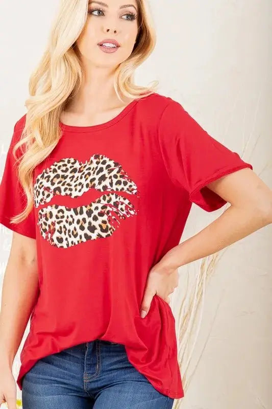 Trendsi Leopard Lip Graphic Women's Plus Size T-Shirt - Soft & Comfy