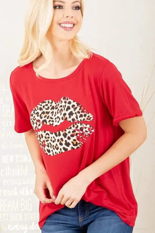 Trendsi Leopard Lip Graphic Women's Plus Size T-Shirt - Soft & Comfy