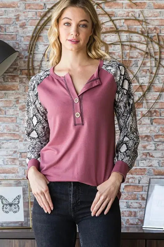 Trendsi Snakeskin Top Women's Casual Half Button T-Shirt Soft & Stylish