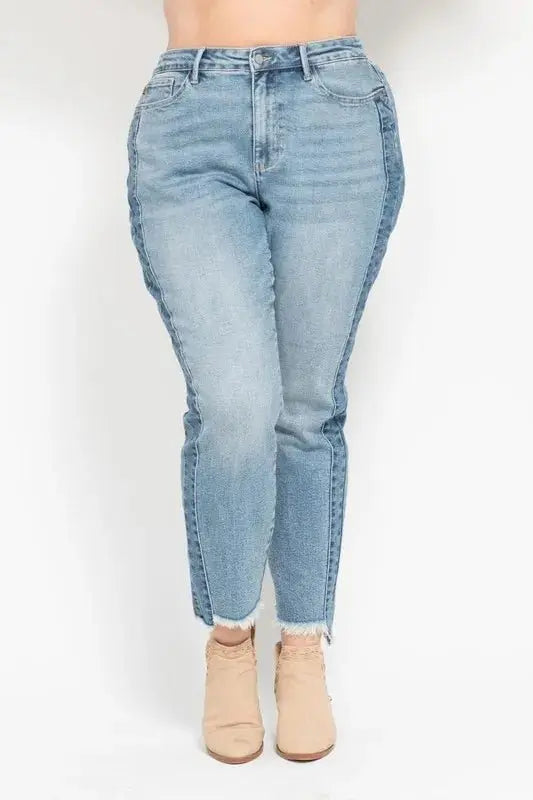 Trendsi Judy Blue Vintage Wash Plus Size Women's Jeans: Slim Fit & Side Panel Detail