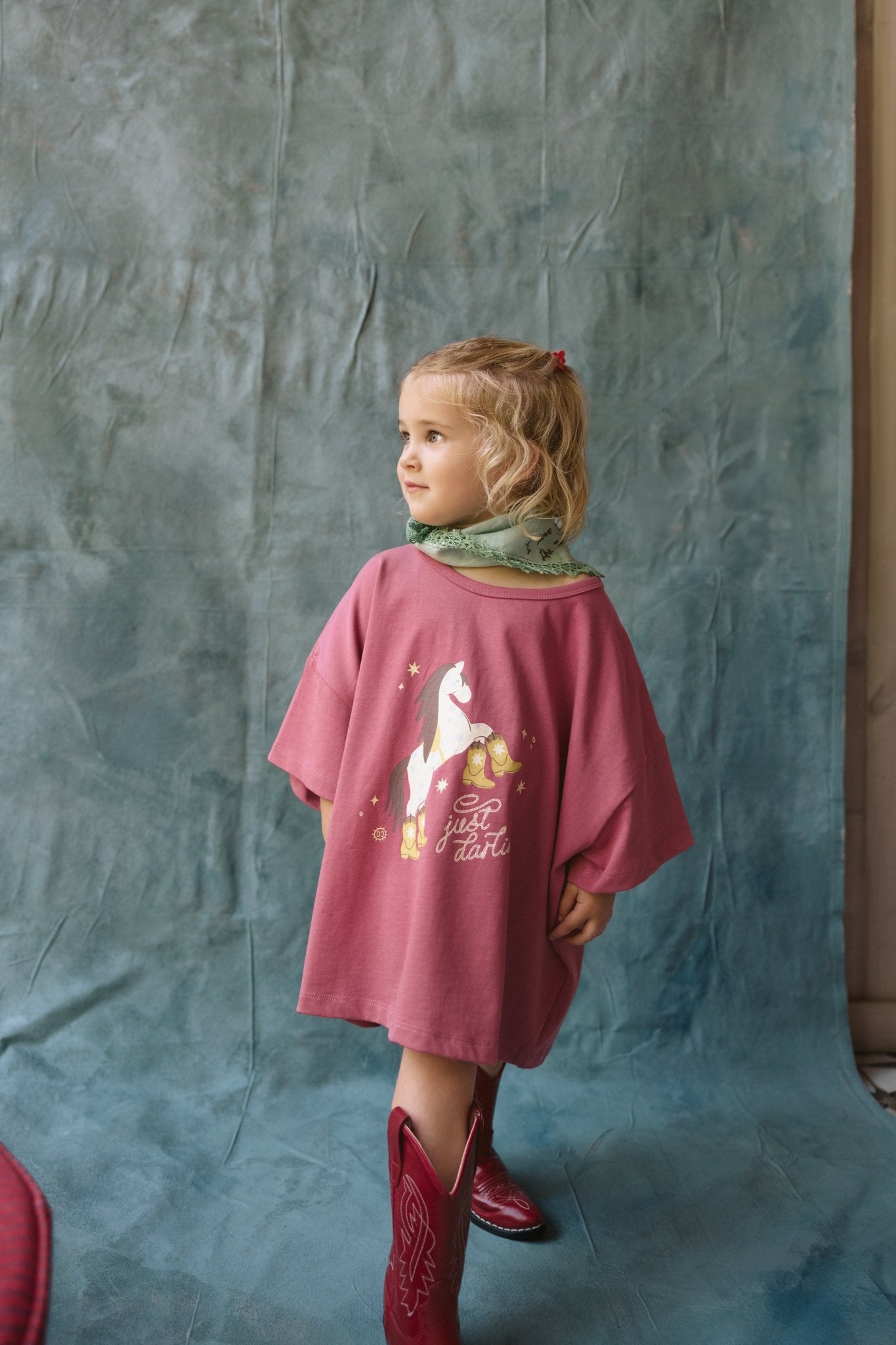 Just Darlin Chill Tee