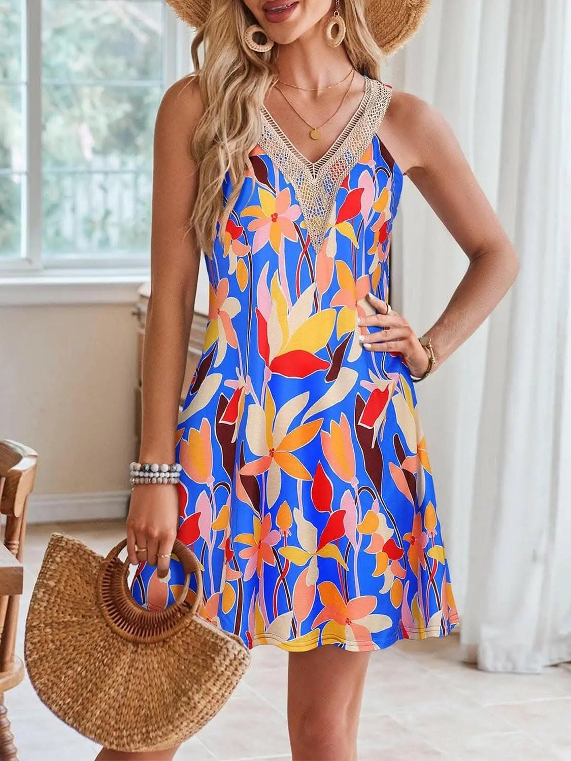 Trendsi just arrived - Elegant lace v-neck dress