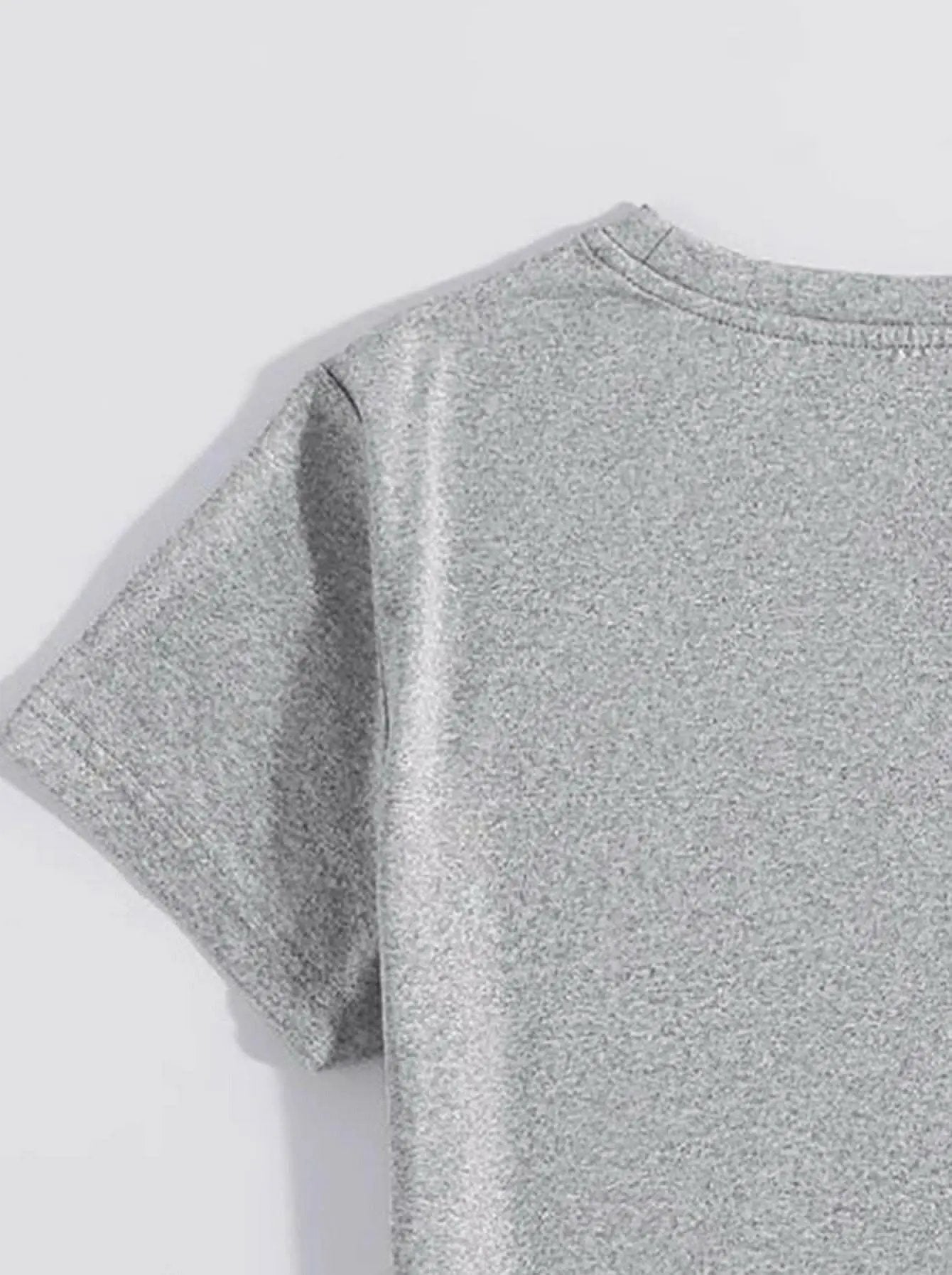 Trendsi Graphic Print Tee Women's Casual T-Shirt Style Comfort Fit