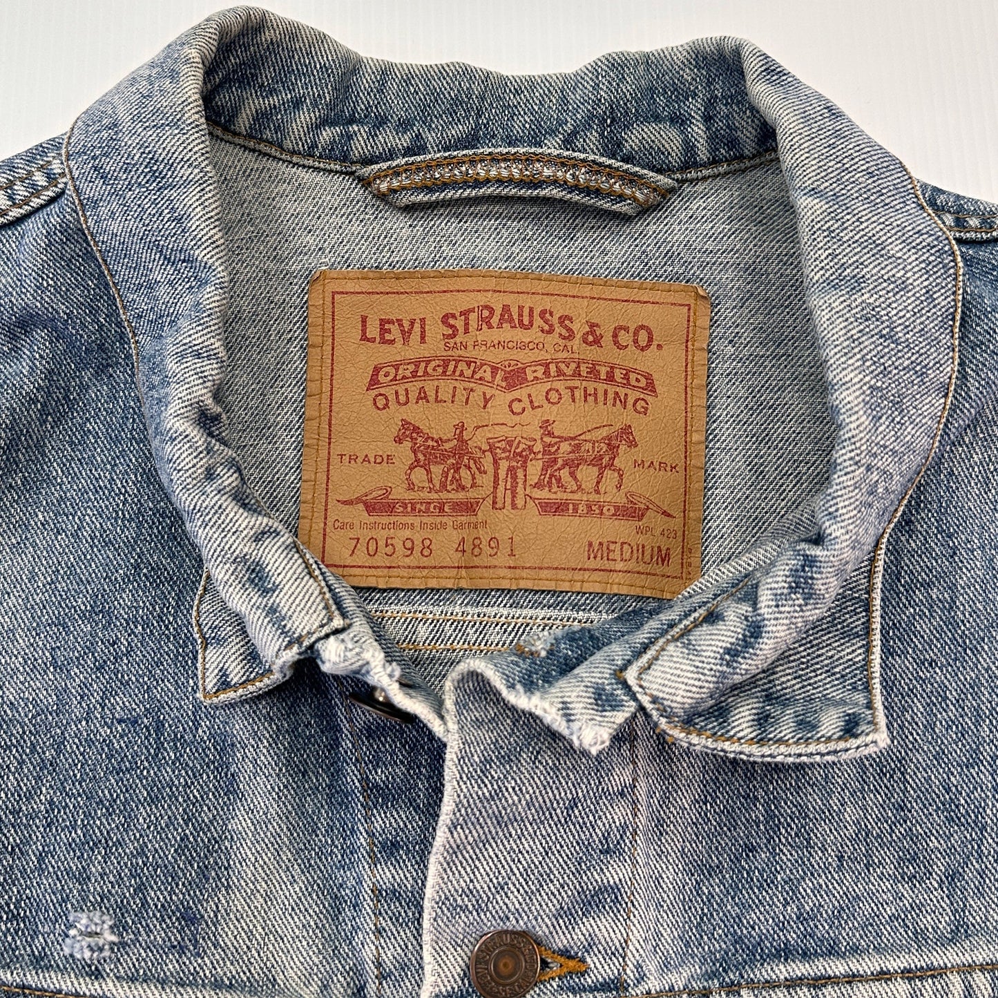 Vintage 90s Levi's Biker's Cut - Oversized Levi's Trucker - USA -  Men's Medium