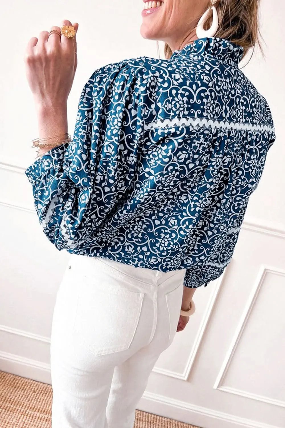 Women's Floral Button-Up Shirt - Lightweight & Elegant Spring Top