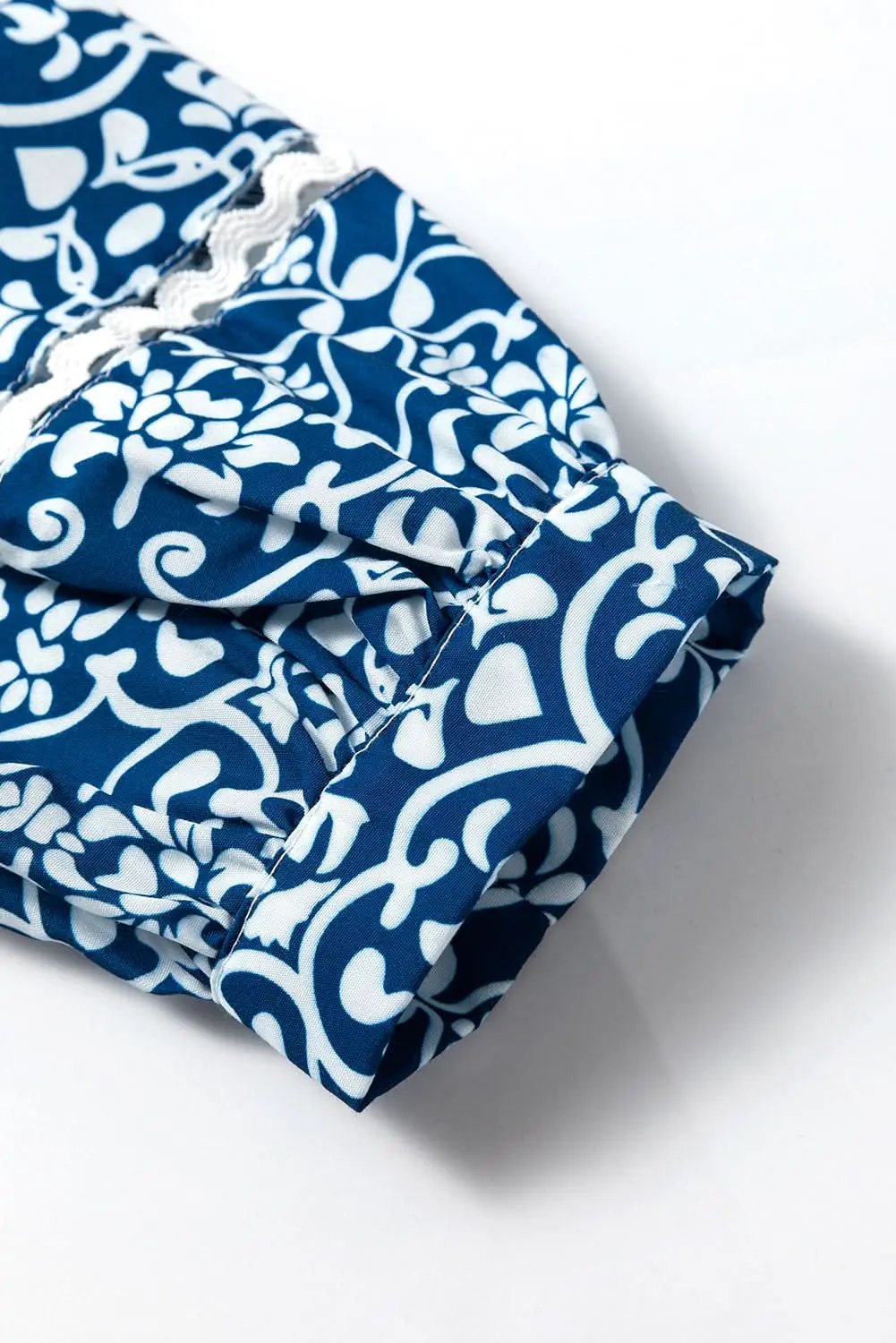 Women's Floral Button-Up Shirt - Lightweight & Elegant Spring Top