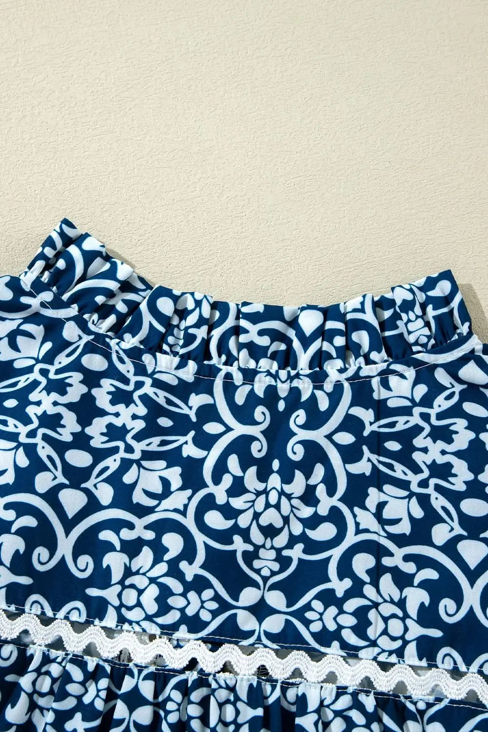 Women's Floral Button-Up Shirt - Lightweight & Elegant Spring Top