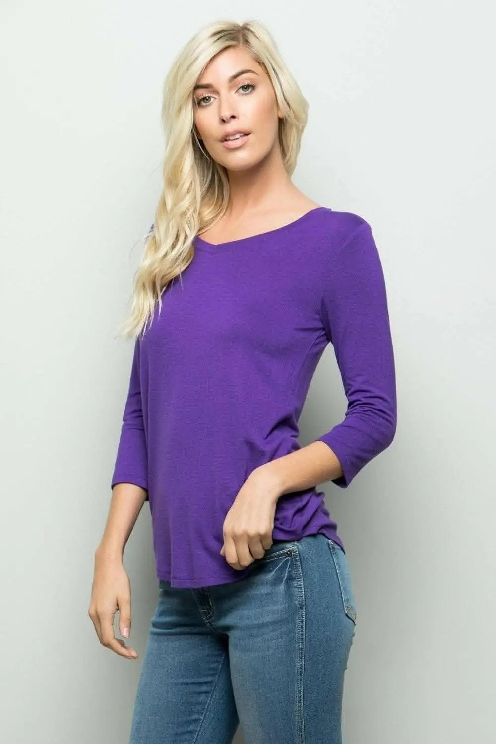 Women's Tee - Red V-Neck 3/4 Sleeve - Casual Everyday Top