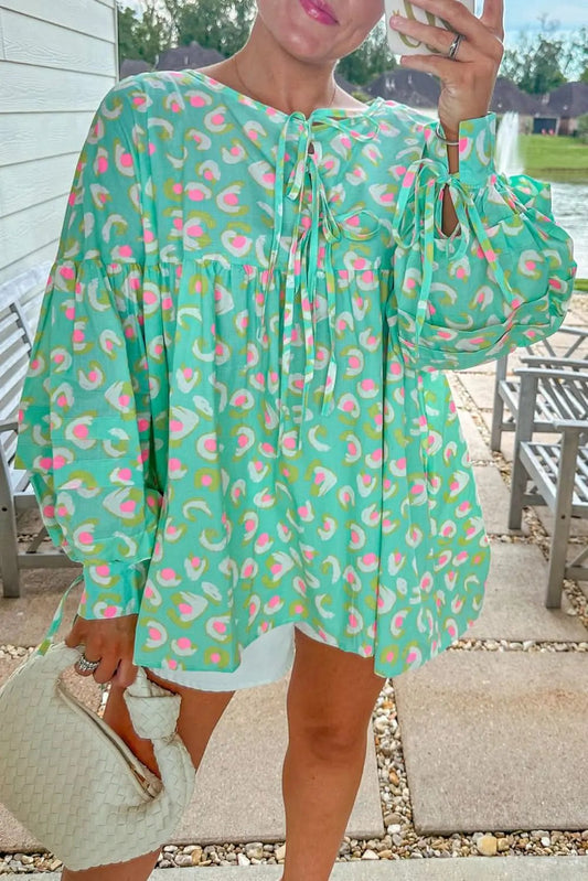 Love Salve Green Abstract Printed Lace-up Lantern Sleeve Baby