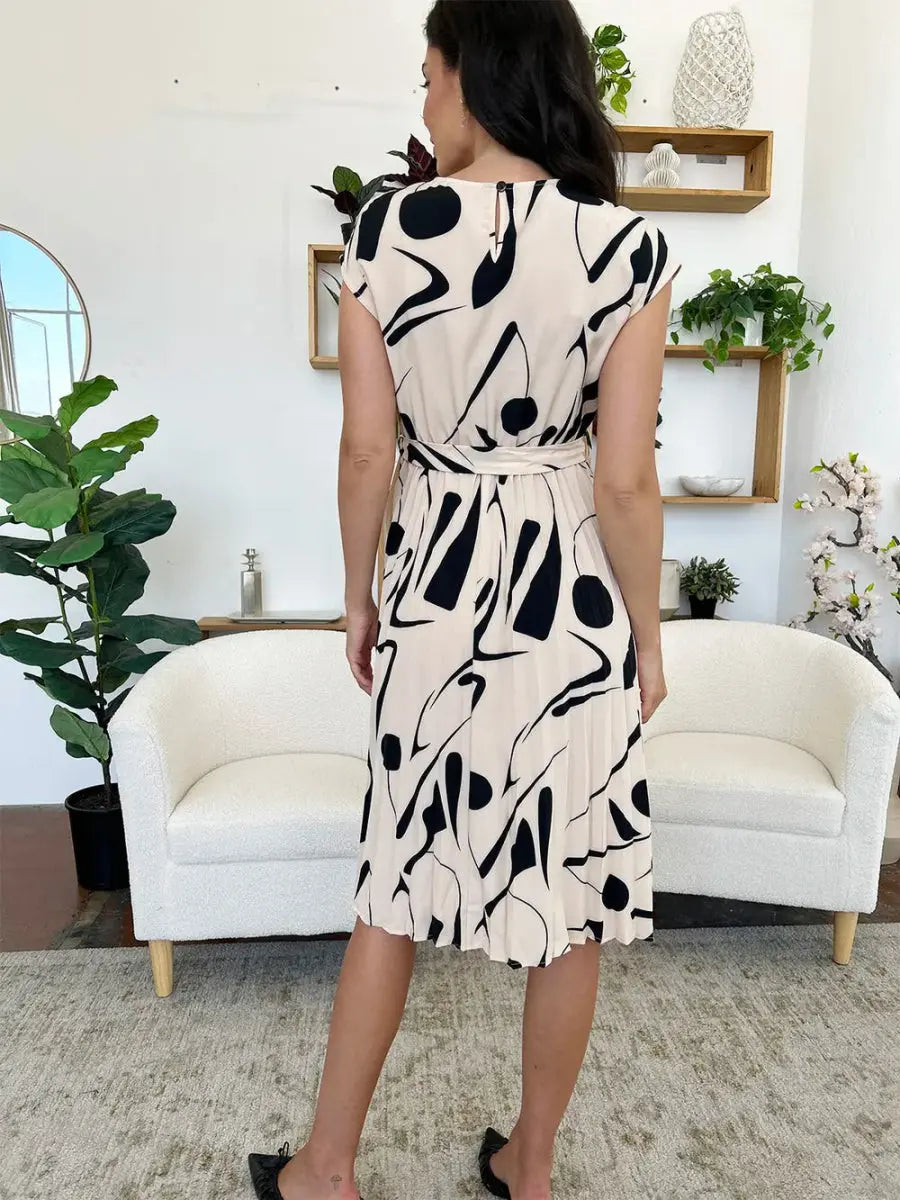 Trendsi Pleated Printed Dress Women's Elegant Wear Cap Sleeve Stylish