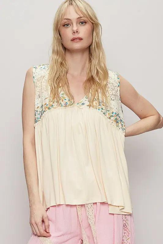 Trendsi Lace Floral Top Women's Summer Casual Sleeveless Shirt V-Neck