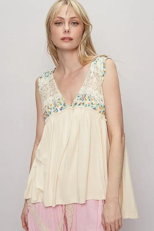 Trendsi Lace Floral Top Women's Summer Casual Sleeveless Shirt V-Neck
