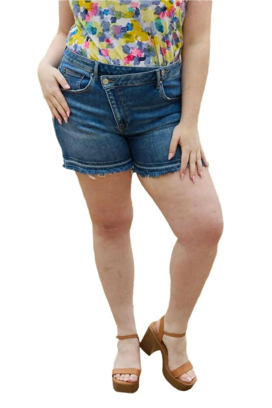 Trendsi Jeans & Denim - Premium Maya Asymmetrical Button Shorts - Tren