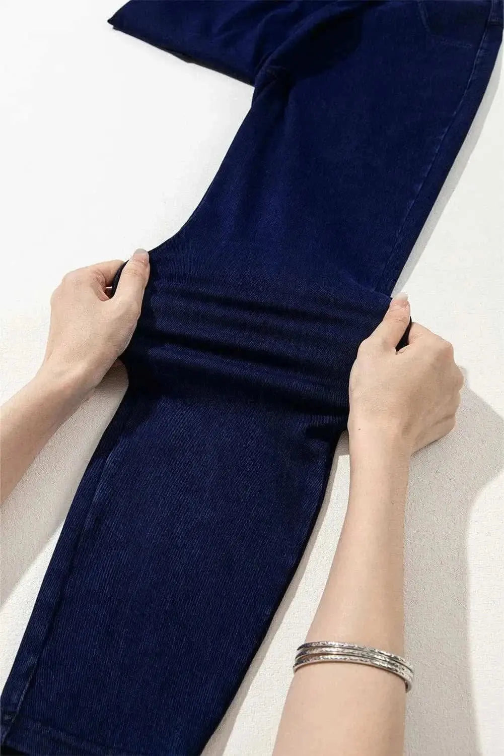 Trendsi Skinny Jeans Women's Chic Fit Fashion Jeans Pocketed Design