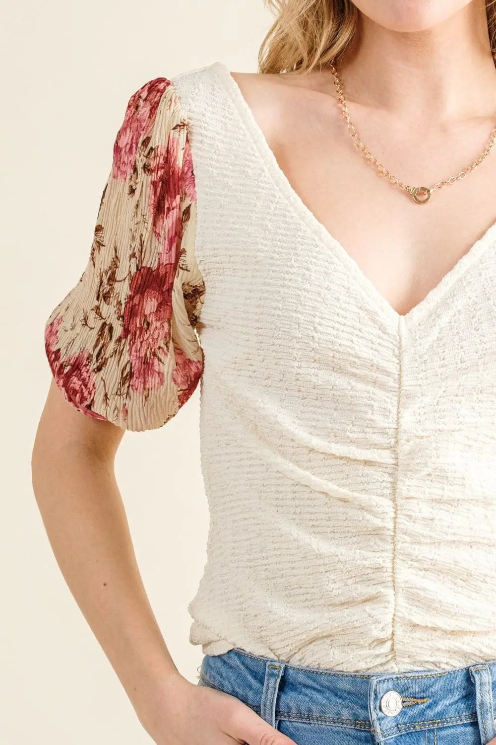 Trendsi Floral print textured sleeve top
