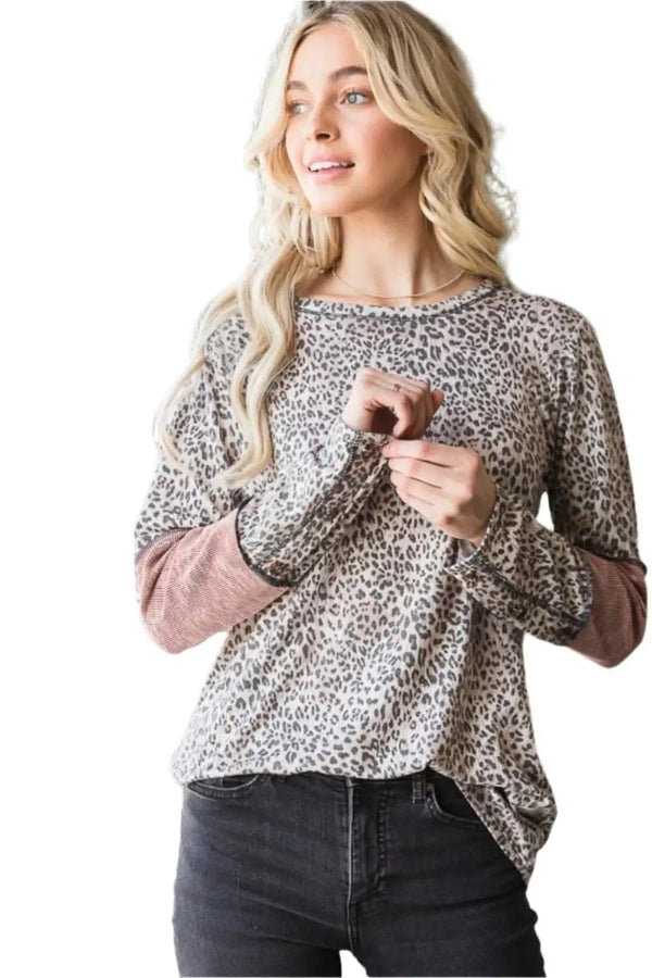 Trendsi Leopard Print Tee Women's Casual T-Shirt Chic Design, USA Ship