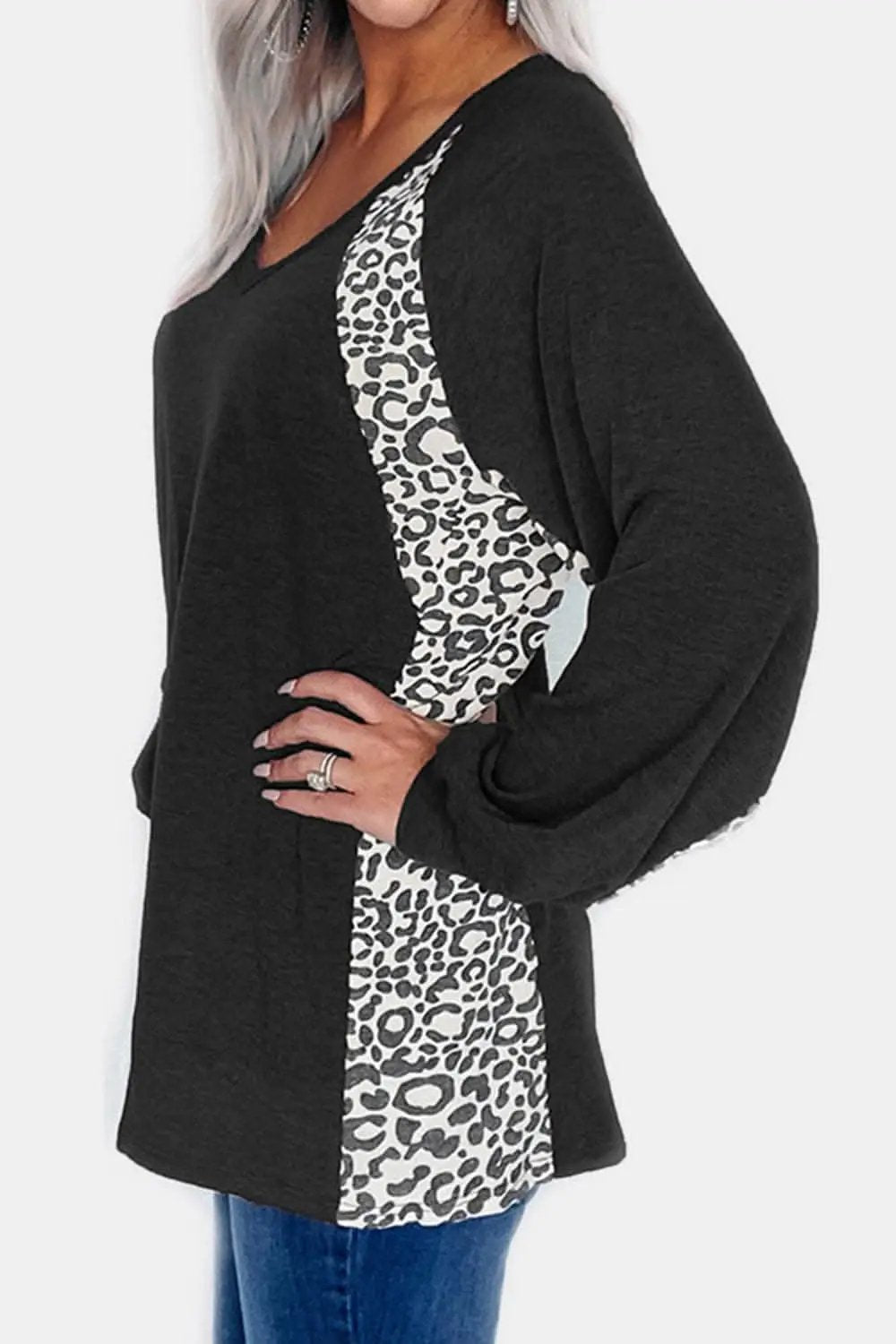 Trendsi Leopard print v-neck long sleeve tee