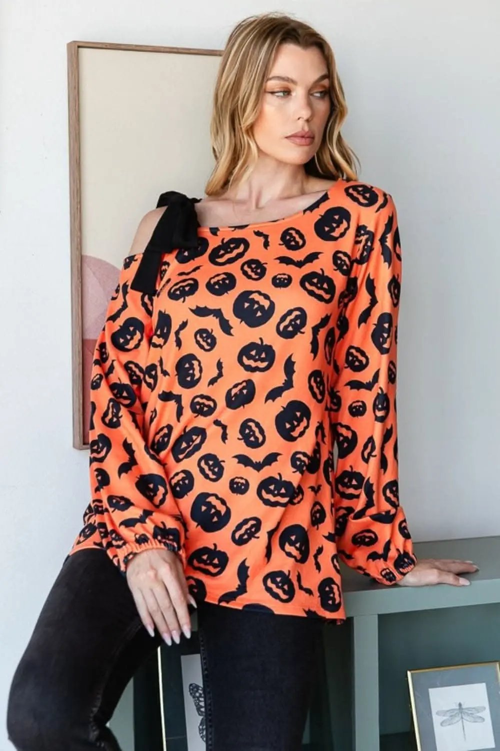 Trendsi Pumpkin Print Tee Women's Fall Fashion Top One-Shoulder, Trendy
