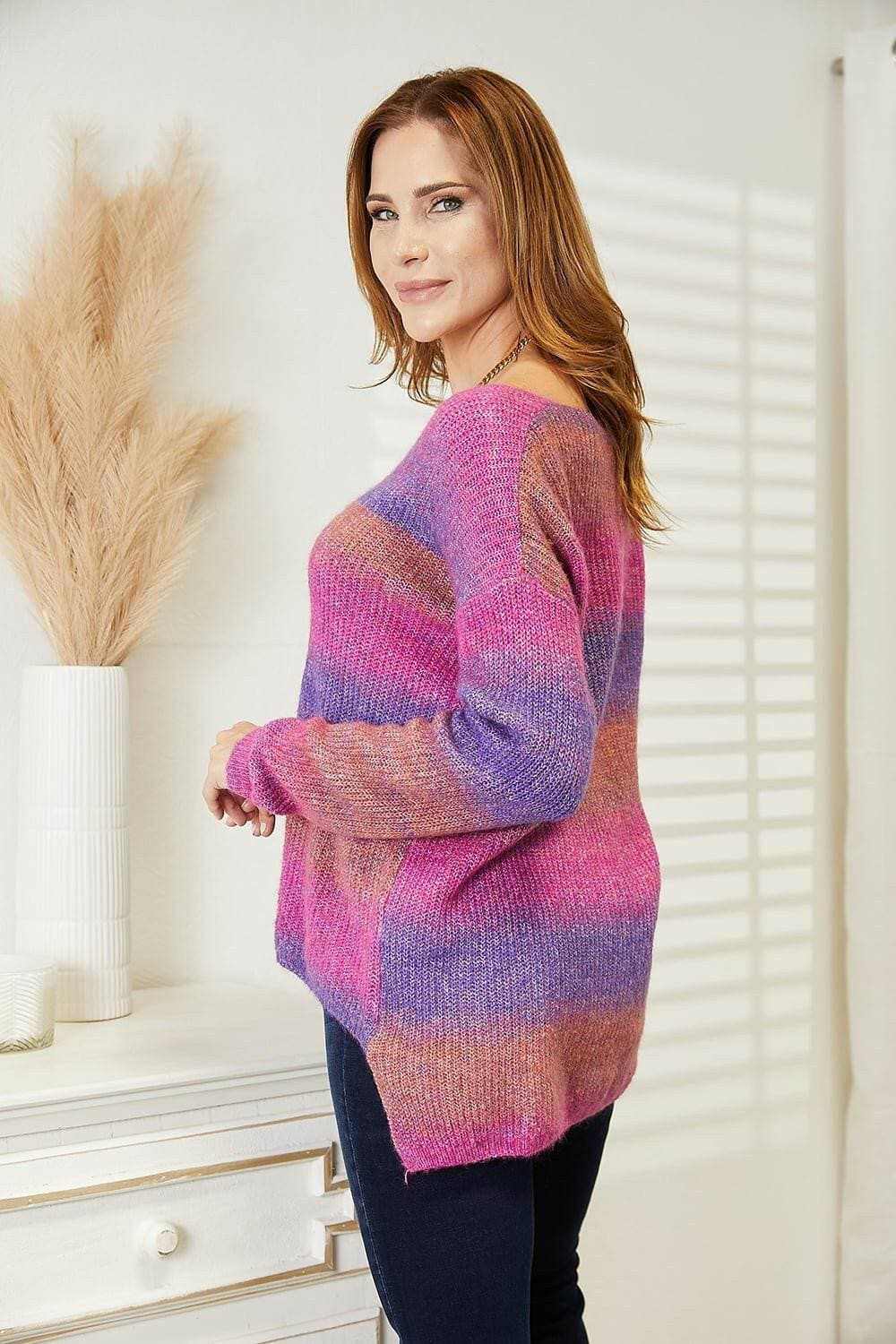 Pullover - Ribbed V-Neck - Chic Multicolor