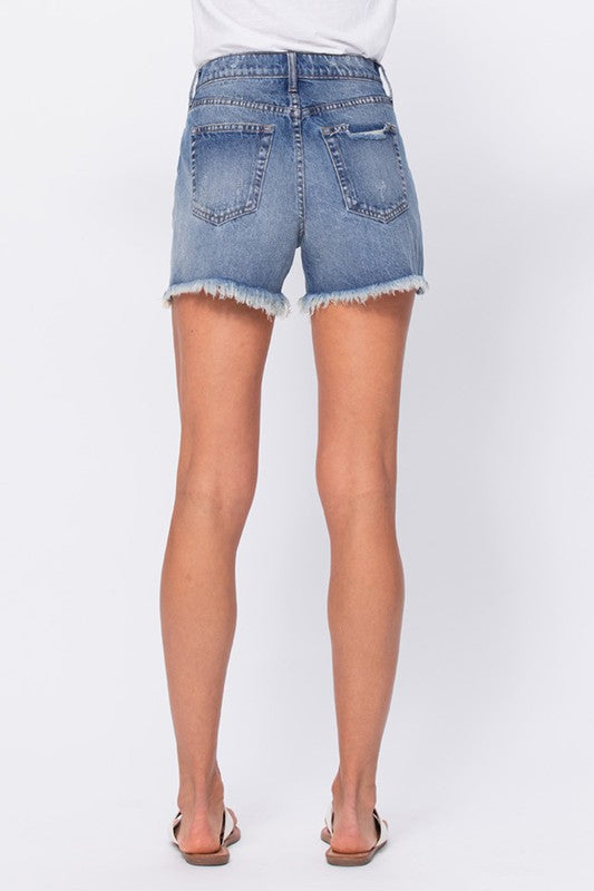 High Rise 90'S Shorts With Frayed Hem And Distress