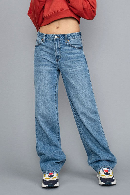 Slouchy Low Rise Baggy Jean
