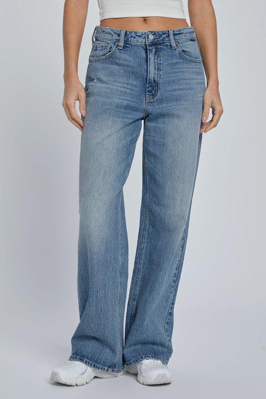 Low Waisted Wide Leg Jeans